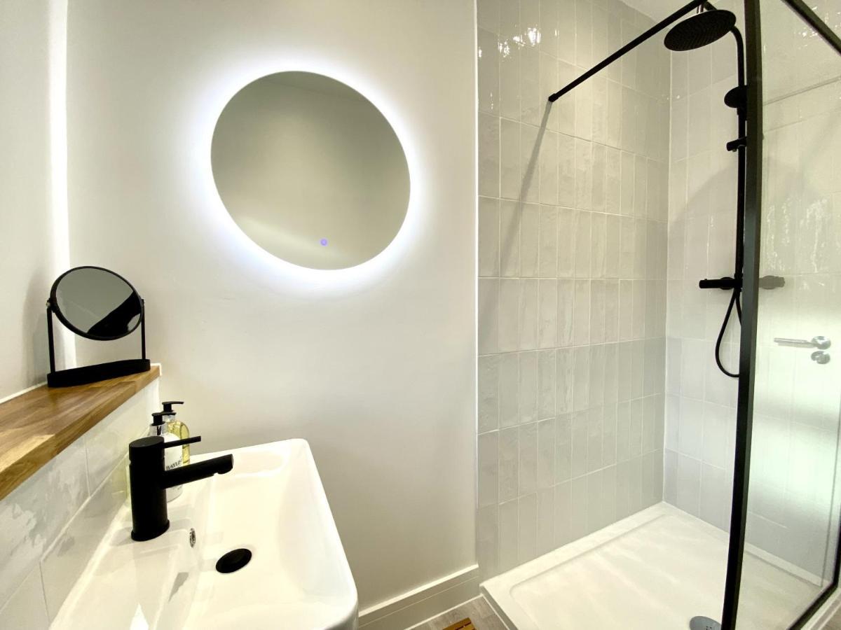 Stunning Beach Themed 2 Bed Apartment Bournemouth Dış mekan fotoğraf